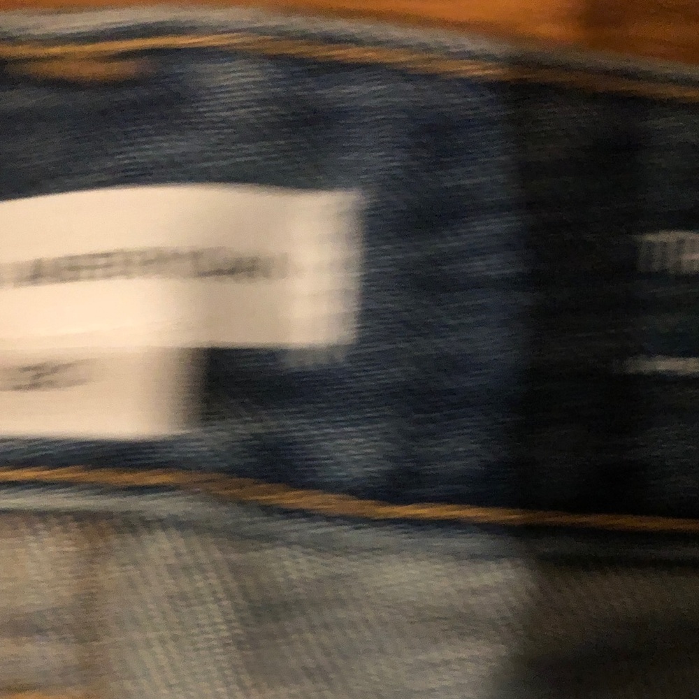 Good American Khloe Jean. Super high-rise, waist cinching, straight fit - Picture 4 of 7